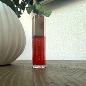 Fenty Beauty Gloss Bomb Cheeky